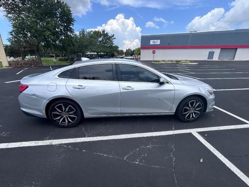 Silver 2017 Chevrolet Malibu 1LT
