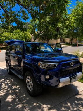 Blue 2015 Toyota 4Runner Trail