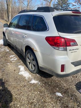 2010 Subaru Outback 2.5 i Premium