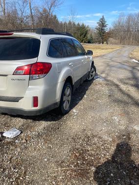 2010 Subaru Outback 2.5 i Premium