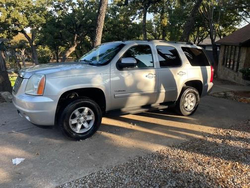 Silver 2012 GMC Yukon SLT