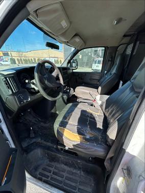White 2006 Chevrolet Express 3500 Cargo