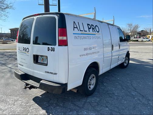 White 2006 Chevrolet Express 3500 Cargo