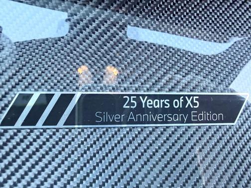 Gray 2025 BMW X5 xDrive40i