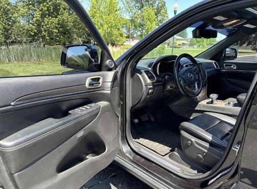Black 2015 Jeep Grand Cherokee Limited