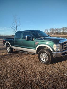 Photo 1 of 10 of 2010 Ford F-250 Lariat Super Duty Crew Cab