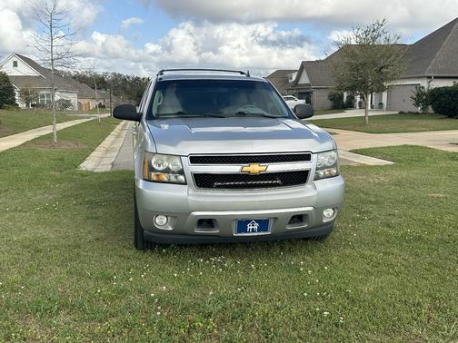 Silver 2014 Chevrolet Tahoe LT