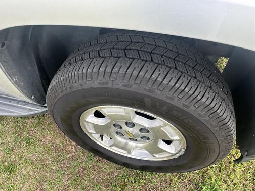 Silver 2014 Chevrolet Tahoe LT