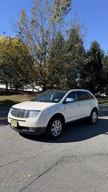 White 2008 Lincoln MKX Base