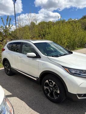 White 2017 Honda CR-V Touring