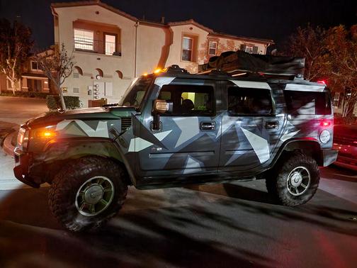 Blue 2006 Hummer H2 Base