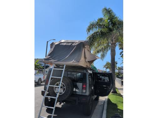 Blue 2006 Hummer H2 Base