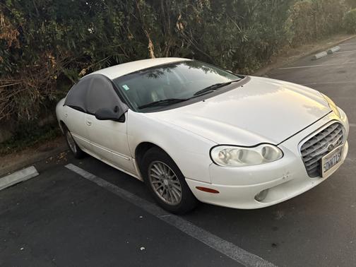 2004 Chrysler Concorde LXi