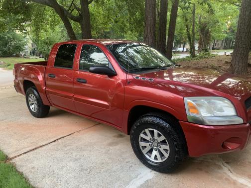 2008 Mitsubishi Raider LS Extended Cab