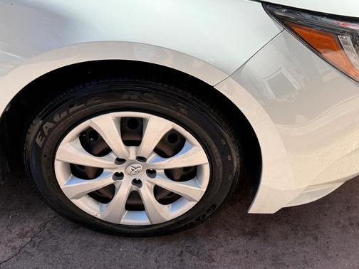 White 2020 Toyota Corolla LE