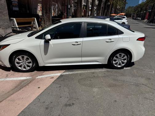 White 2020 Toyota Corolla LE