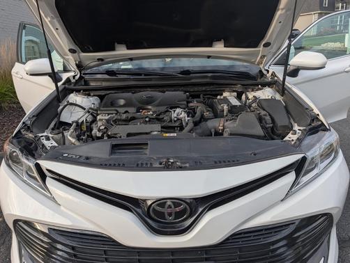 White 2020 Toyota Camry LE