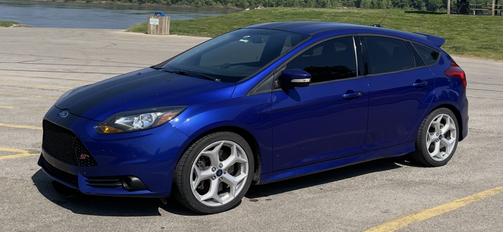 Blue 2014 Ford Focus ST Base