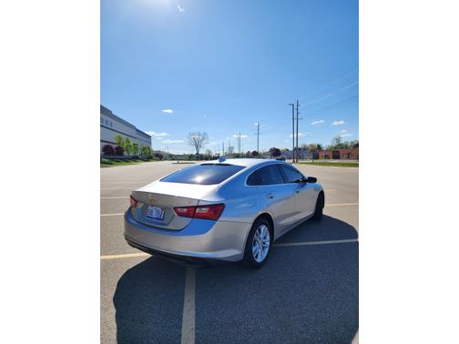 Silver 2016 Chevrolet Malibu 1LT