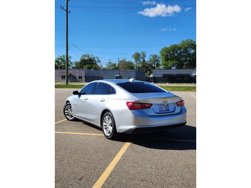 Silver 2016 Chevrolet Malibu 1LT