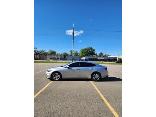 Silver 2016 Chevrolet Malibu 1LT