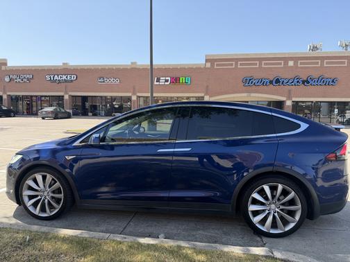 Blue 2016 Tesla Model X 90D