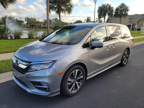 Silver 2019 Honda Odyssey Elite
