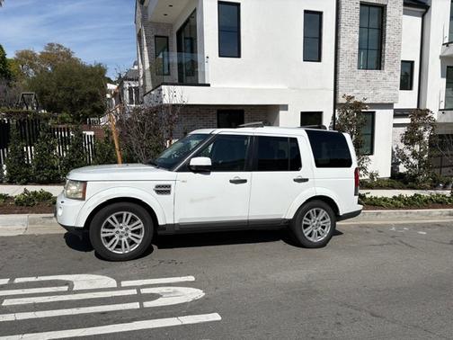 White 2011 Land Rover LR4 HSE
