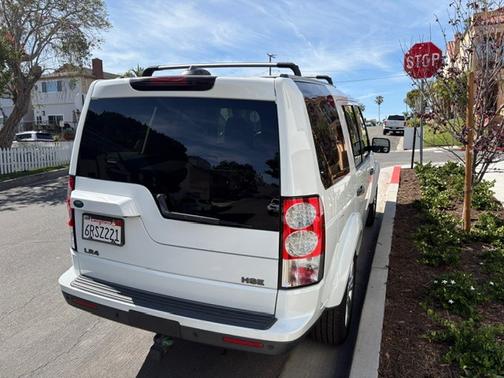White 2011 Land Rover LR4 HSE