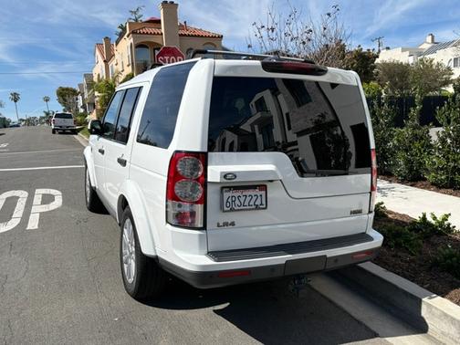 White 2011 Land Rover LR4 HSE