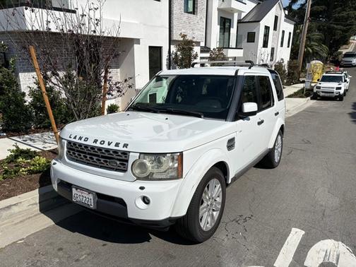 White 2011 Land Rover LR4 HSE