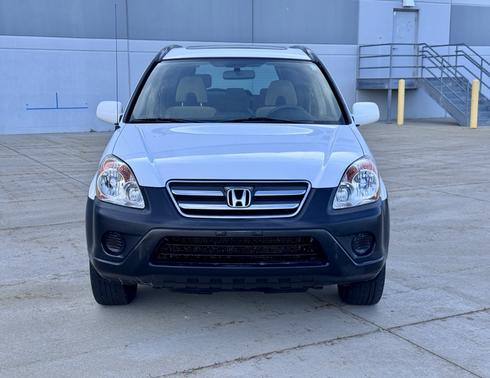 White 2005 Honda CR-V EX