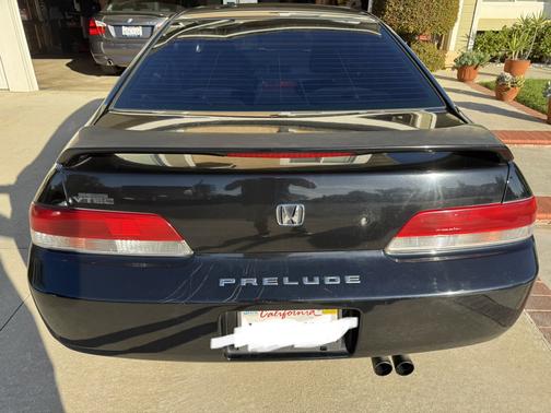 Black 2001 Honda Prelude Base