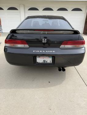 Black 2001 Honda Prelude Base