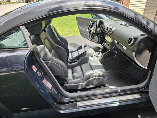 2004 Audi TT 3.2 quattro