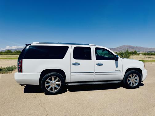 2011 GMC Yukon XL Denali