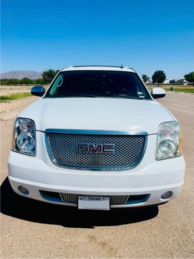 2011 GMC Yukon XL Denali