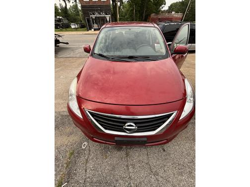 2014 Nissan Versa 1.6 SV
