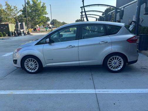Silver 2013 Ford C-Max Hybrid SEL