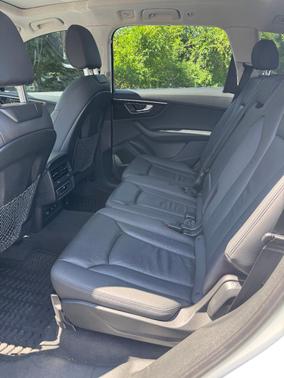 White 2022 Audi Q7 55 Premium Plus
