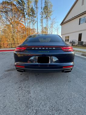2018 Porsche Panamera Panamera 4 E-Hybrid