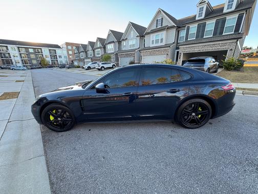 2018 Porsche Panamera Panamera 4 E-Hybrid