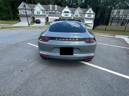 2018 Porsche Panamera E-Hybrid 4