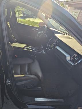 2019 Volvo XC60 T5 Momentum