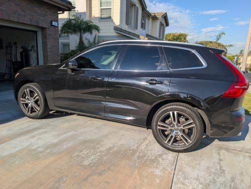 2019 Volvo XC60 T5 Momentum
