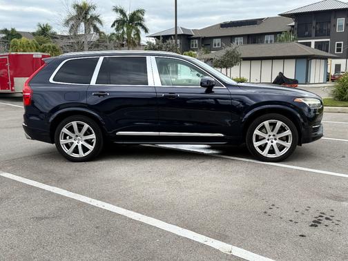 2017 Volvo XC90 Hybrid T8 Excellence