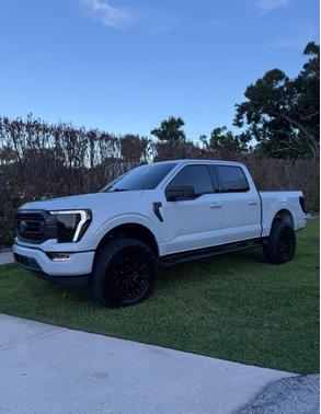 White 2022 Ford F-150 XLT