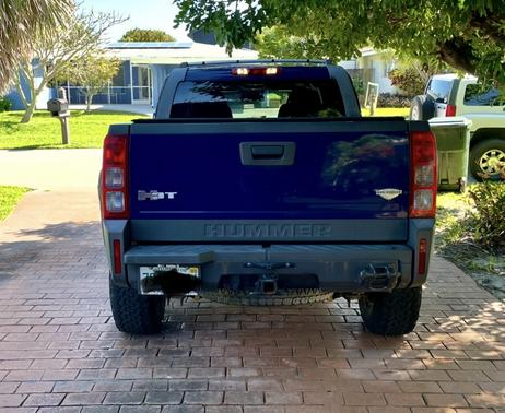 Blue 2009 Hummer H3T Alpha