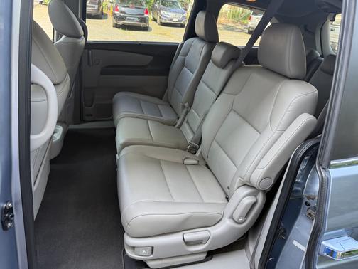 Blue 2012 Honda Odyssey EX-L