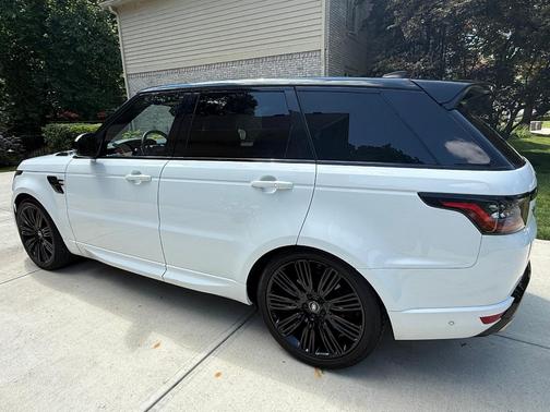 White 2021 Land Rover Range Rover Sport HSE Dynamic